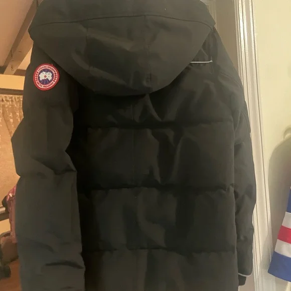 Boys Canada Goose coat - Picture 4 of 5